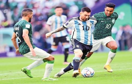 反诈拆解：假平台为何偏爱夜间操作？（夜幕下的骗局：假平台为何偏爱深夜出击？）